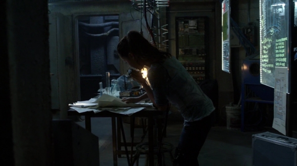 Bodyguard of Lies The 100 Season 2 Episode Fourteen-1803
