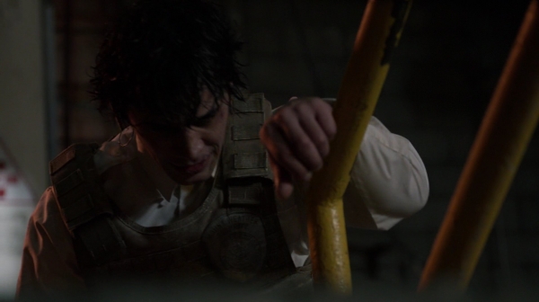 Bodyguard of Lies The 100 Season 2 Episode Fourteen-1745
