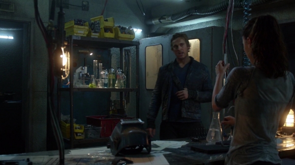 Bodyguard of Lies The 100 Season 2 Episode Fourteen-1729
