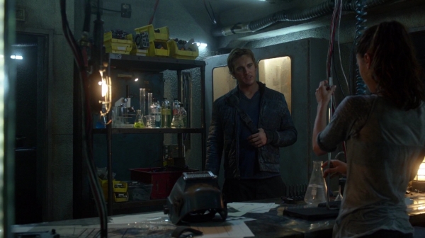 Bodyguard of Lies The 100 Season 2 Episode Fourteen-1728
