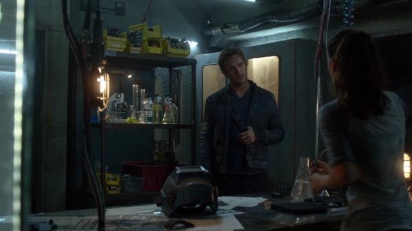 Bodyguard of Lies The 100 Season 2 Episode Fourteen-1727
