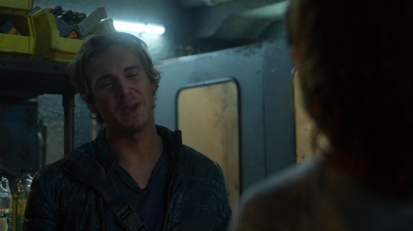 Bodyguard of Lies The 100 Season 2 Episode Fourteen-1718

