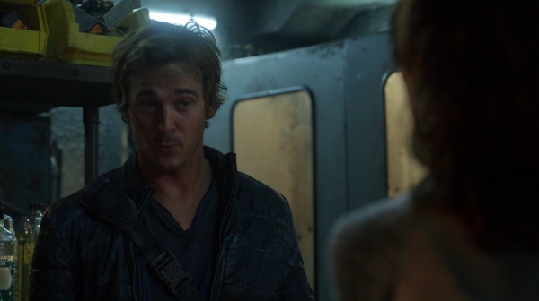 Bodyguard of Lies The 100 Season 2 Episode Fourteen-1716
