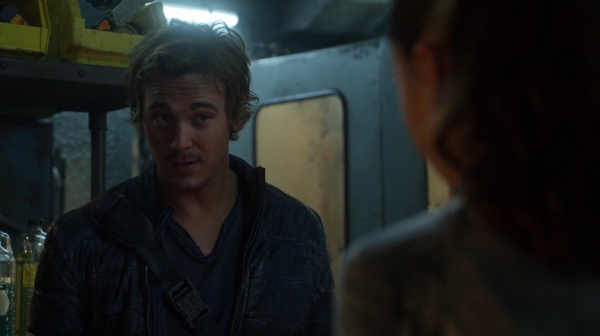 Bodyguard of Lies The 100 Season 2 Episode Fourteen-1715
