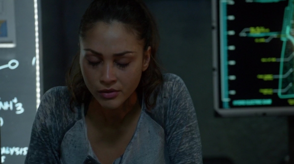 Bodyguard of Lies The 100 Season 2 Episode Fourteen-1684
