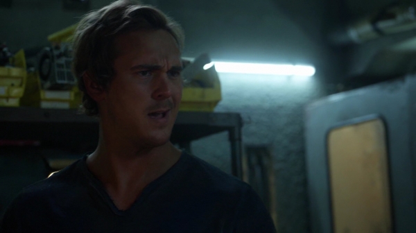 Bodyguard of Lies The 100 Season 2 Episode Fourteen-1676
