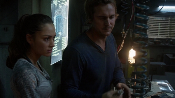 Bodyguard of Lies The 100 Season 2 Episode Fourteen-1669
