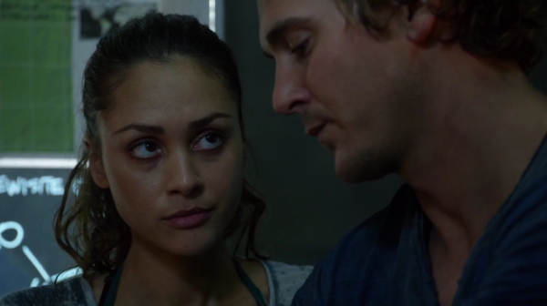 Bodyguard of Lies The 100 Season 2 Episode Fourteen-1665
