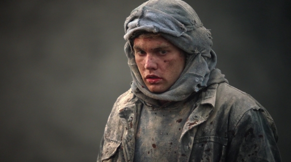 Bodyguard of Lies The 100 Season 2 Episode Fourteen-1250
