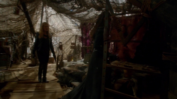 Bodyguard of Lies The 100 Season 2 Episode Fourteen-1208
