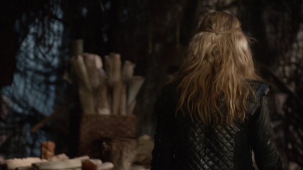 Bodyguard of Lies The 100 Season 2 Episode Fourteen-1196
