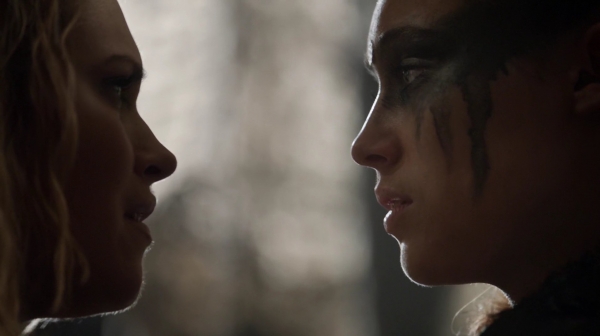 Bodyguard of Lies The 100 Season 2 Episode Fourteen-1149
