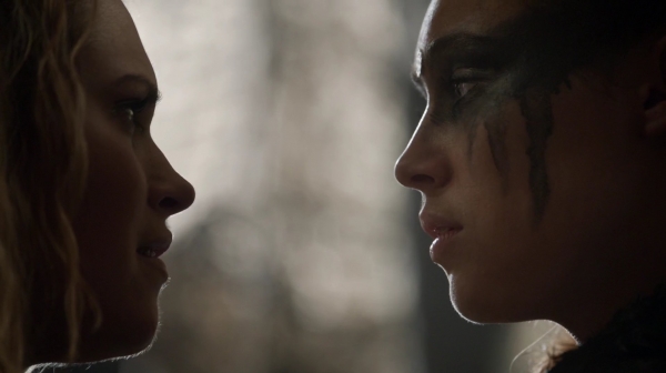 Bodyguard of Lies The 100 Season 2 Episode Fourteen-1148
