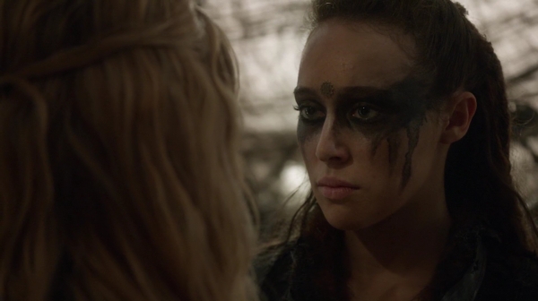 Bodyguard of Lies The 100 Season 2 Episode Fourteen-1126
