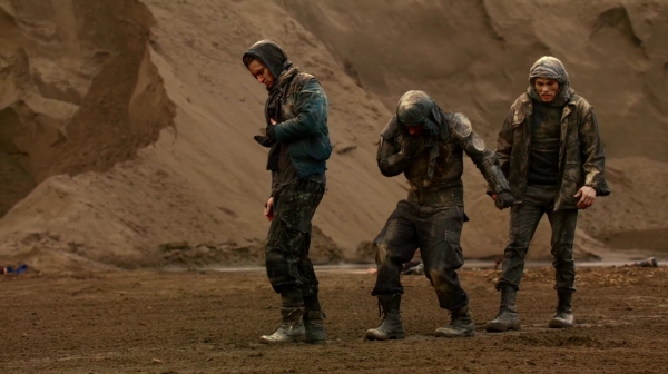 Bodyguard of Lies The 100 Season 2 Episode Fourteen-1069
