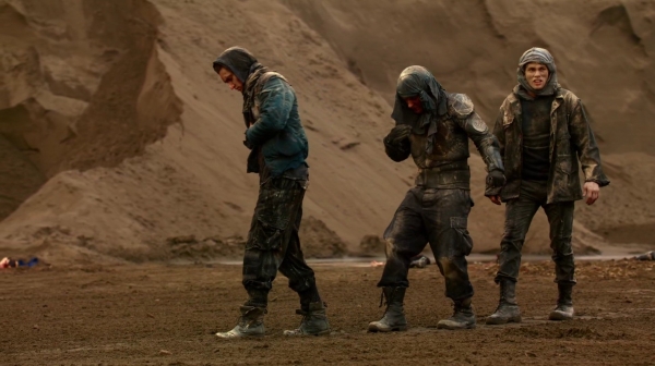 Bodyguard of Lies The 100 Season 2 Episode Fourteen-1068
