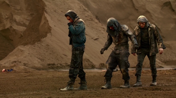 Bodyguard of Lies The 100 Season 2 Episode Fourteen-1067
