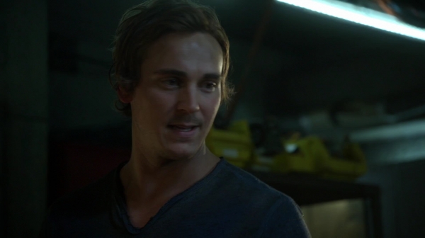 Bodyguard of Lies The 100 Season 2 Episode Fourteen-951
