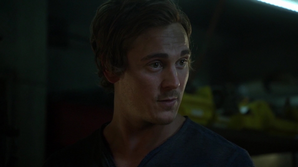 Bodyguard of Lies The 100 Season 2 Episode Fourteen-939
