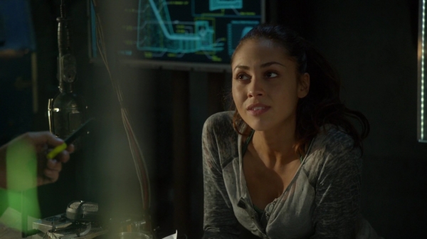 Bodyguard of Lies The 100 Season 2 Episode Fourteen-936

