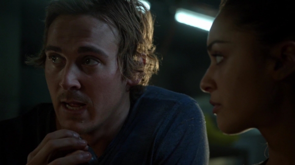 Bodyguard of Lies The 100 Season 2 Episode Fourteen-884
