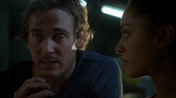 Bodyguard of Lies The 100 Season 2 Episode Fourteen-881
