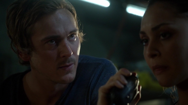 Bodyguard of Lies The 100 Season 2 Episode Fourteen-872
