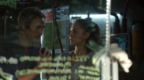 Bodyguard of Lies The 100 Season 2 Episode Fourteen-865
