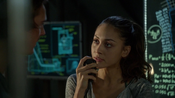 Bodyguard of Lies The 100 Season 2 Episode Fourteen-861
