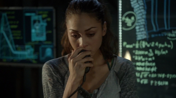 Bodyguard of Lies The 100 Season 2 Episode Fourteen-858
