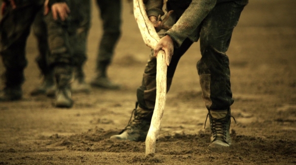 Bodyguard of Lies The 100 Season 2 Episode Fourteen-841
