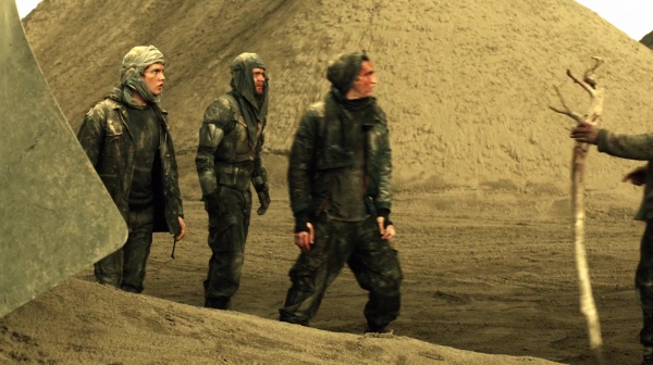Bodyguard of Lies The 100 Season 2 Episode Fourteen-814
