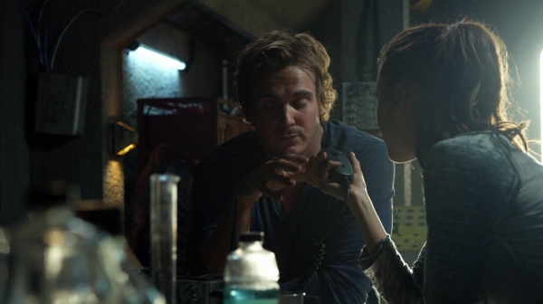 Bodyguard of Lies The 100 Season 2 Episode Fourteen-748
