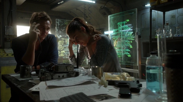 Bodyguard of Lies The 100 Season 2 Episode Fourteen-738
