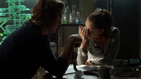 Bodyguard of Lies The 100 Season 2 Episode Fourteen-734
