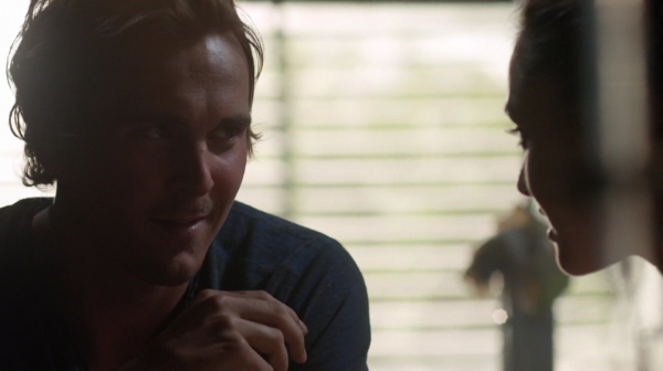Bodyguard of Lies The 100 Season 2 Episode Fourteen-674
