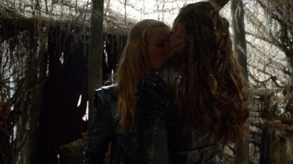Bodyguard of Lies The 100 Season 2 Episode Fourteen-598
