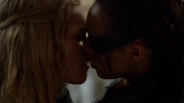 Bodyguard of Lies The 100 Season 2 Episode Fourteen-590
