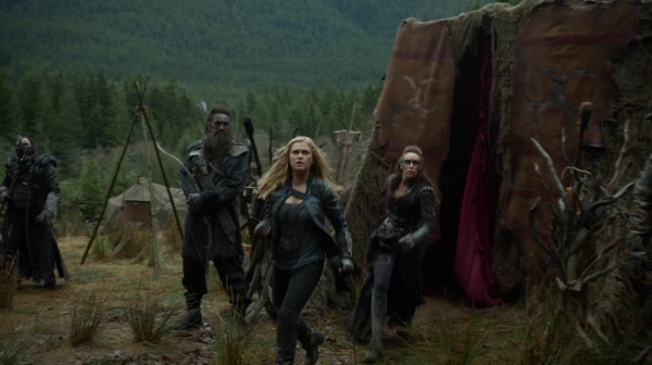 Bodyguard of Lies The 100 Season 2 Episode Fourteen-566
