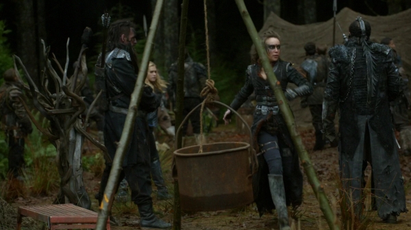 Bodyguard of Lies The 100 Season 2 Episode Fourteen-549
