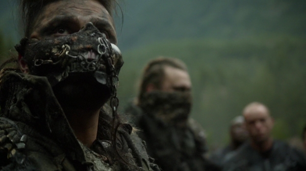 Bodyguard of Lies The 100 Season 2 Episode Fourteen-540
