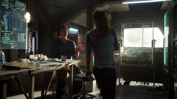 Bodyguard of Lies The 100 Season 2 Episode Fourteen-521
