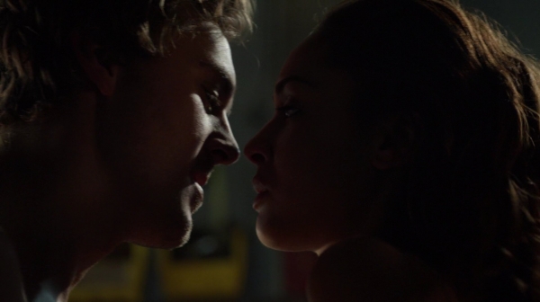Bodyguard of Lies The 100 Season 2 Episode Fourteen-490
