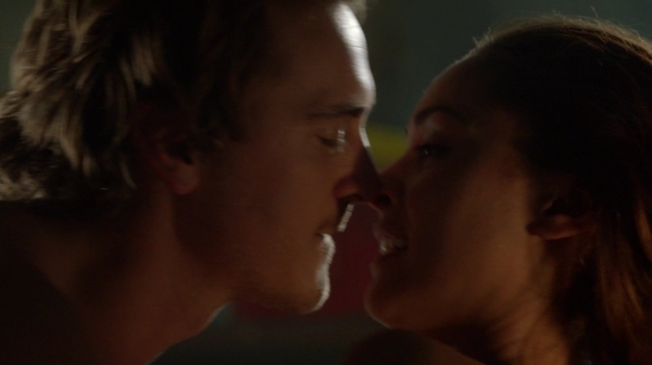 Bodyguard of Lies The 100 Season 2 Episode Fourteen-486
