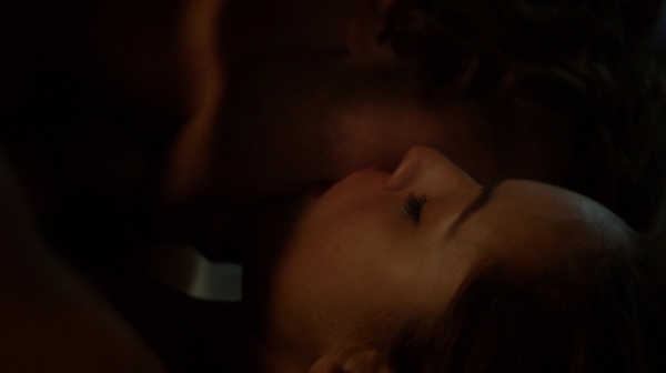 Bodyguard of Lies The 100 Season 2 Episode Fourteen-475
