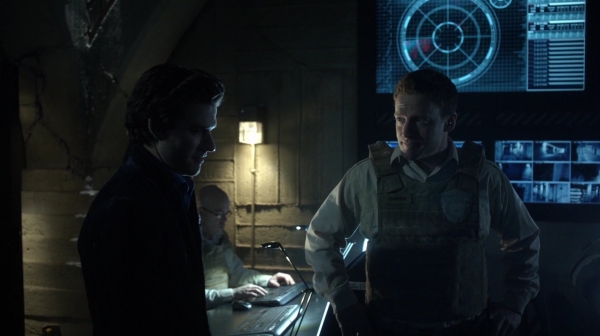 Bodyguard of Lies The 100 Season 2 Episode Fourteen-415
