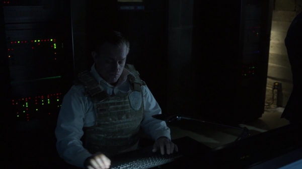 Bodyguard of Lies The 100 Season 2 Episode Fourteen-413
