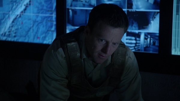 Bodyguard of Lies The 100 Season 2 Episode Fourteen-276
