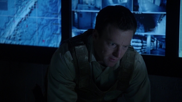 Bodyguard of Lies The 100 Season 2 Episode Fourteen-275
