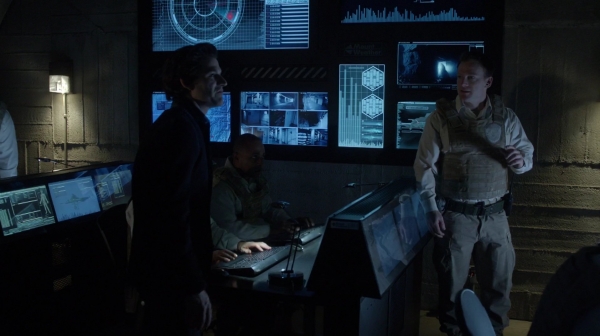 Bodyguard of Lies The 100 Season 2 Episode Fourteen-266
